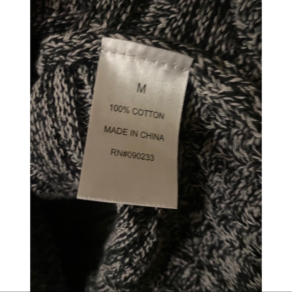 Pacsun Crew Neck Sweater, Size M NWT - Picture 4 of 7